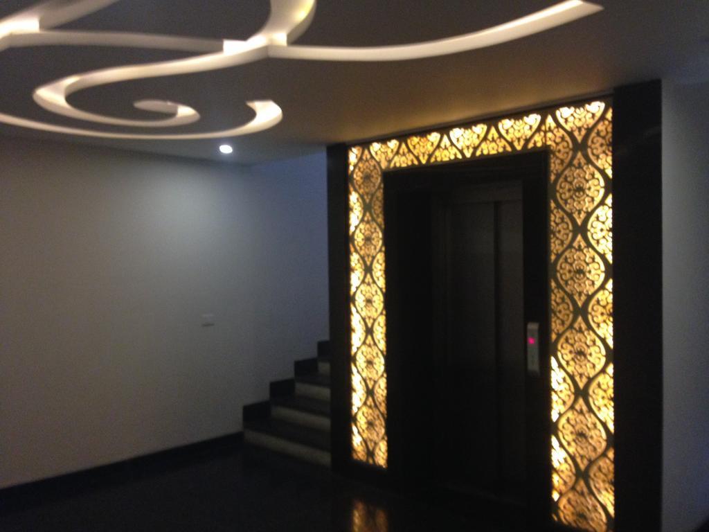 Hotel Crimson Palace Agra  Kültér fotó