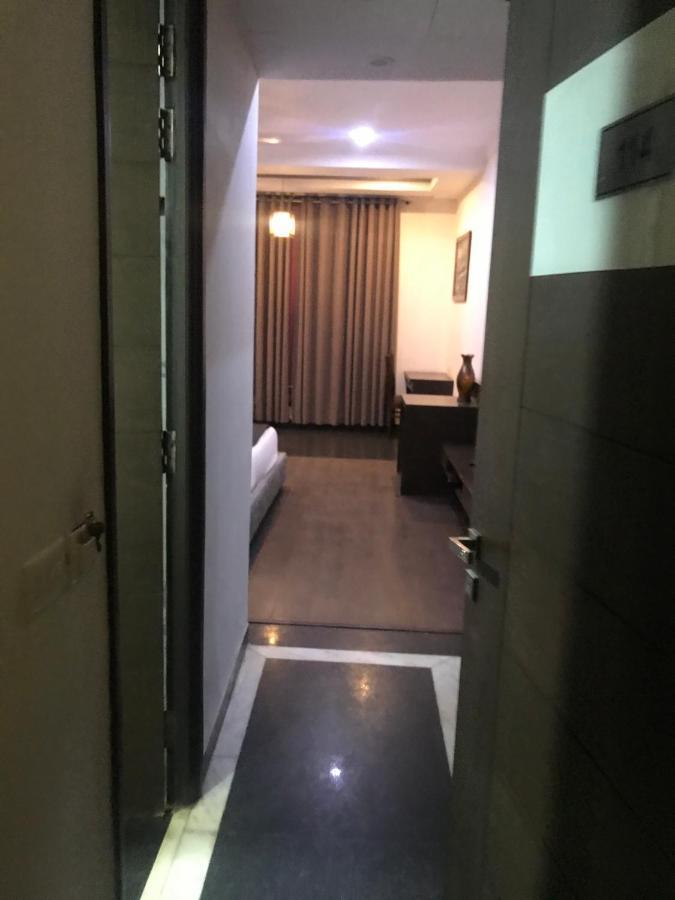 Hotel Crimson Palace Agra  Kültér fotó